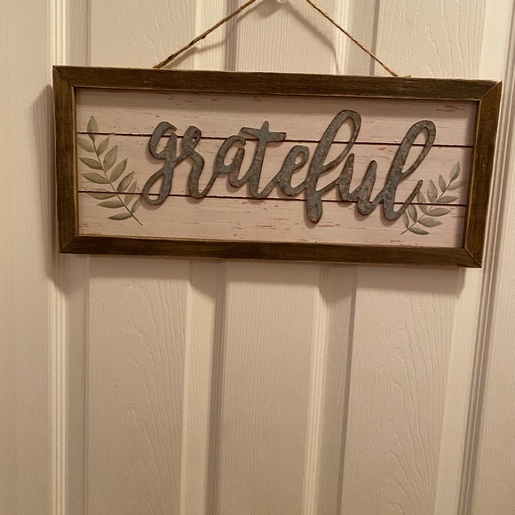Thankful Wall Decor with Wooden Frame - Picture 2 of 2